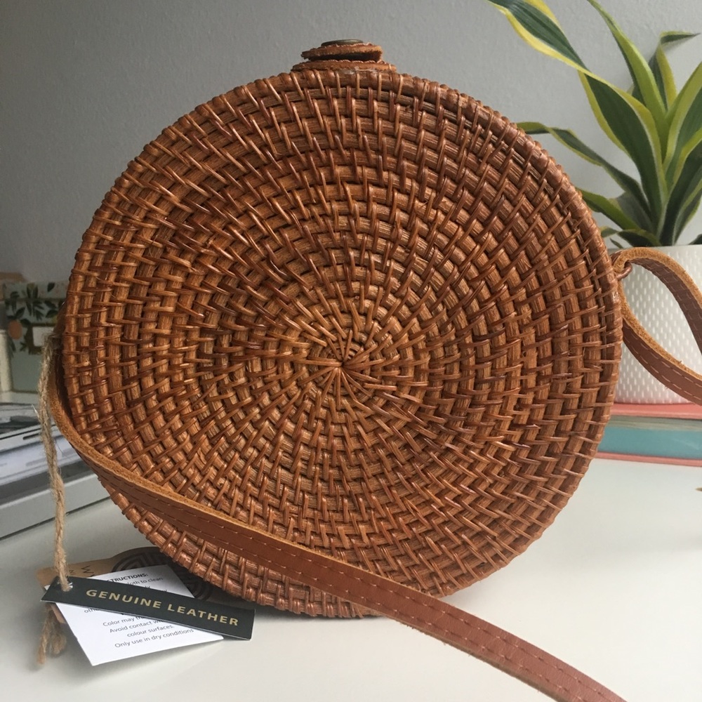 Round Ratan bag